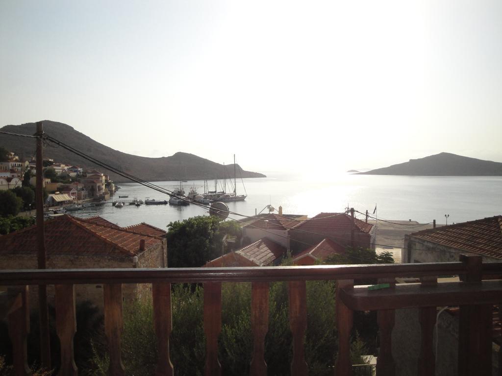 Villa Chrysodimi Chalki Town Стая снимка