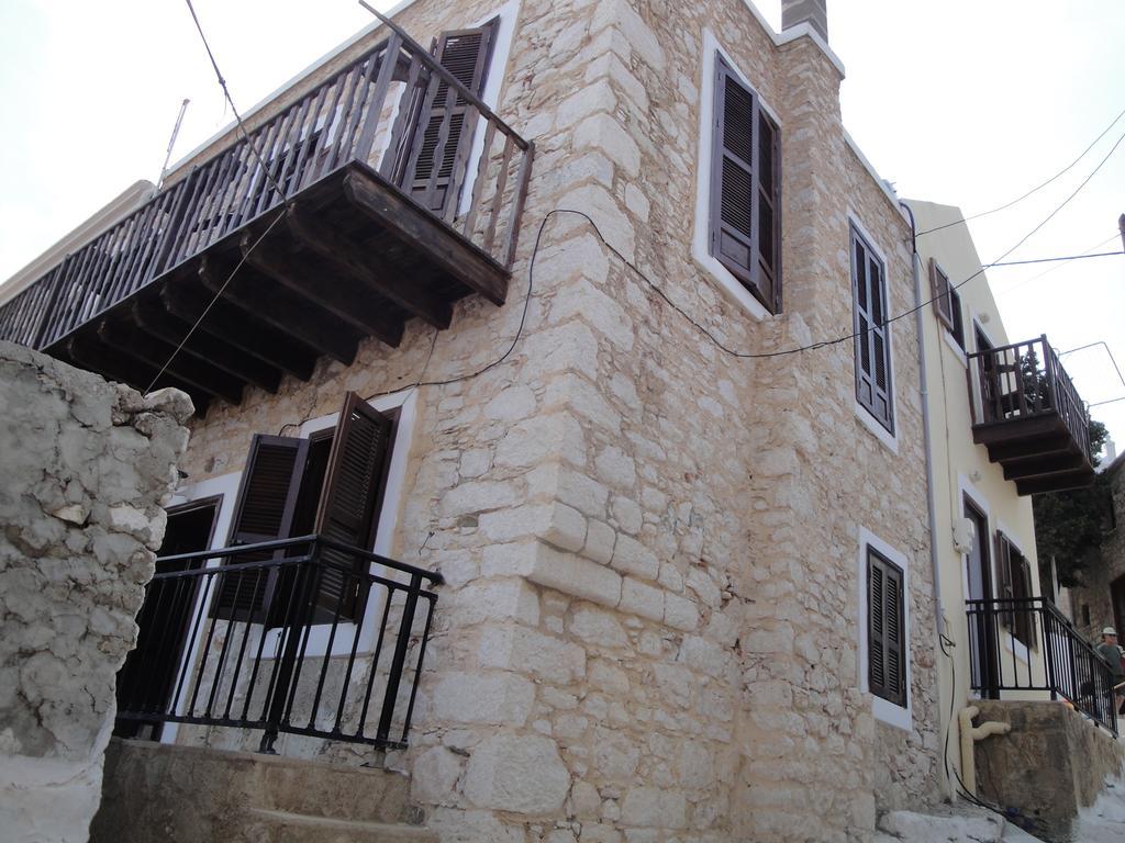Villa Chrysodimi Chalki Town Стая снимка