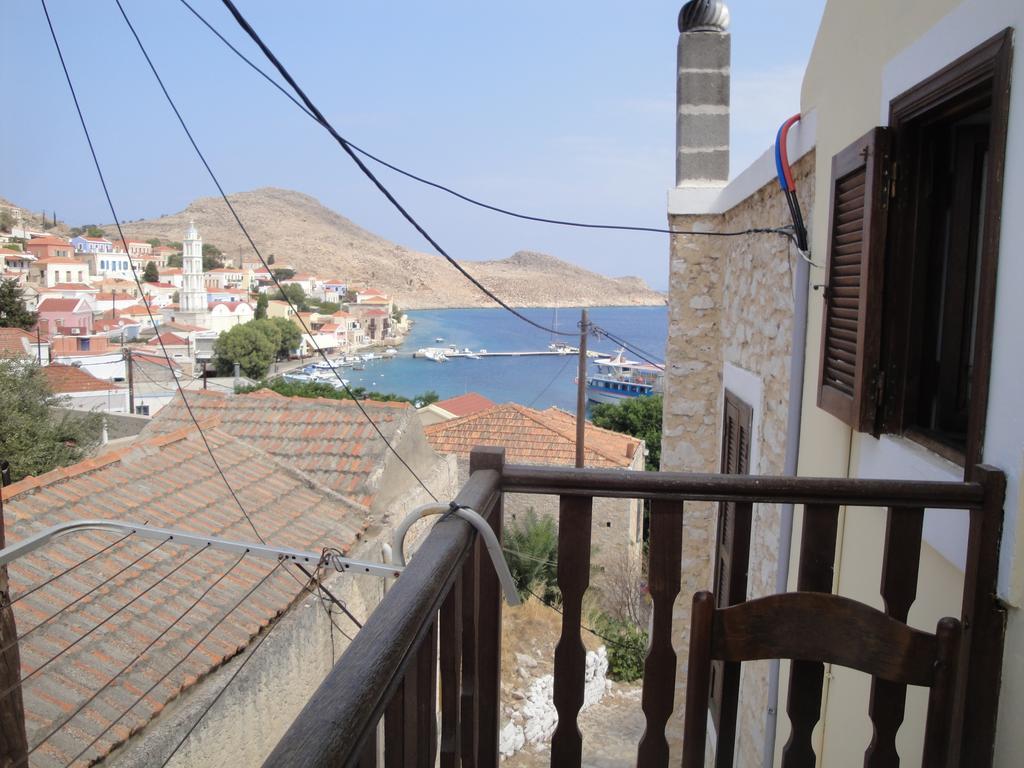 Villa Chrysodimi Chalki Town Стая снимка