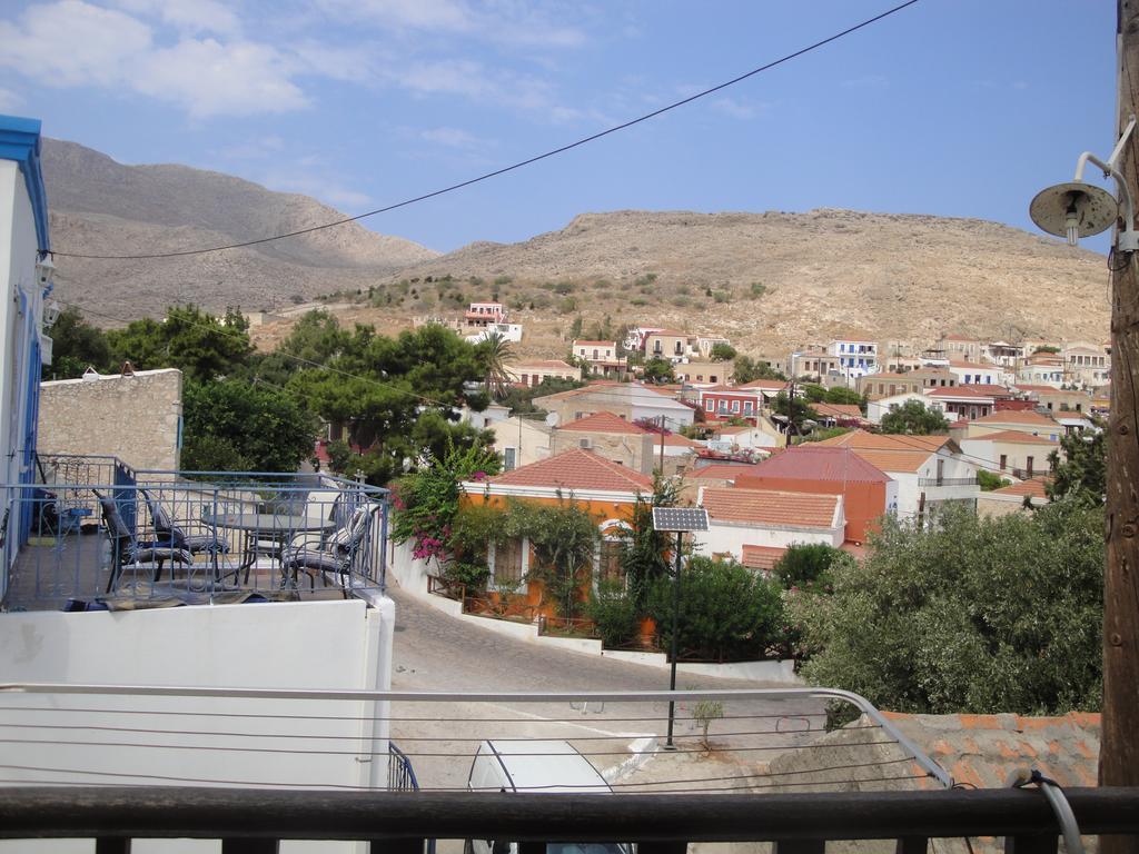 Villa Chrysodimi Chalki Town Стая снимка