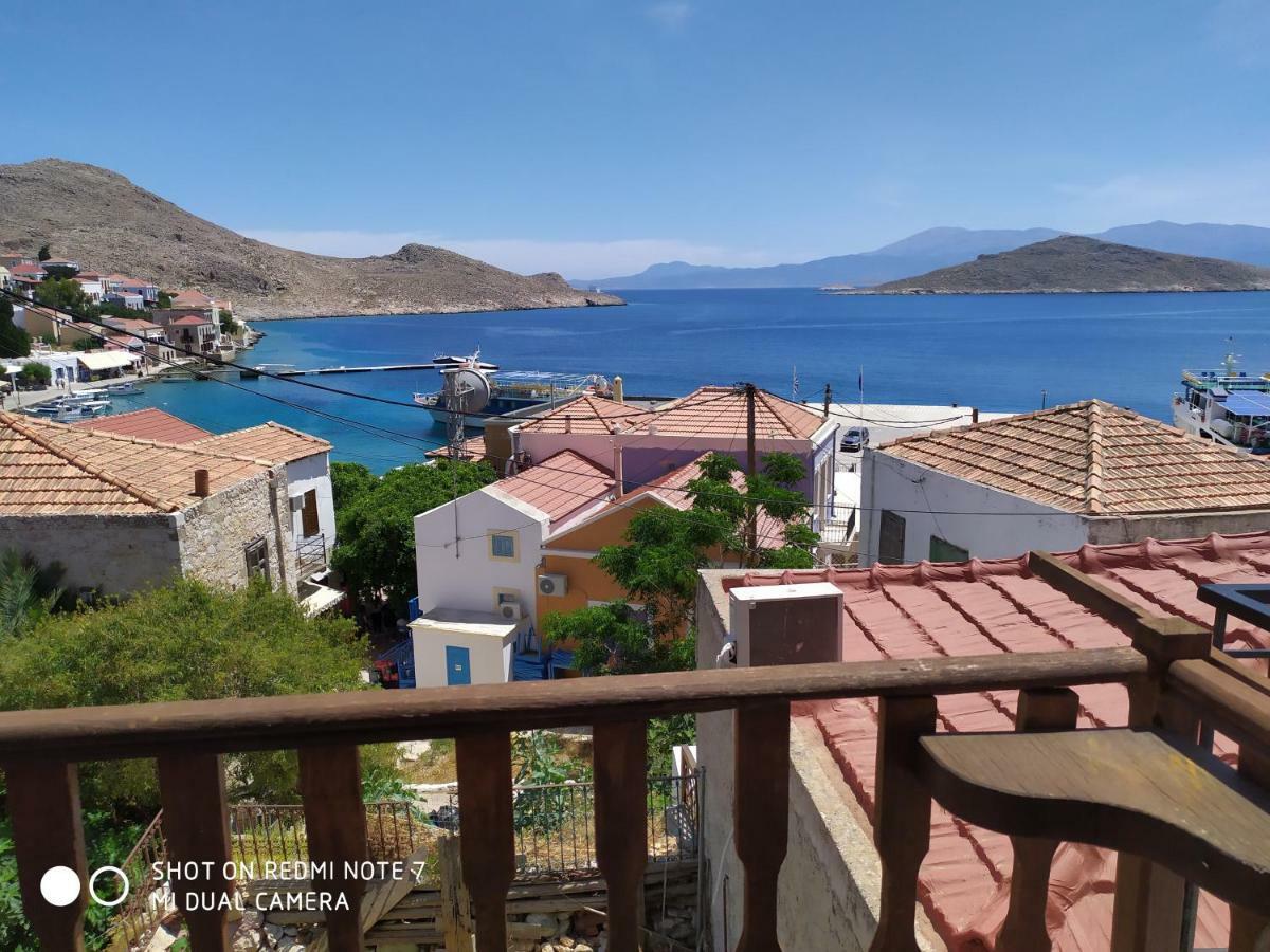 Villa Chrysodimi Chalki Town Екстериор снимка