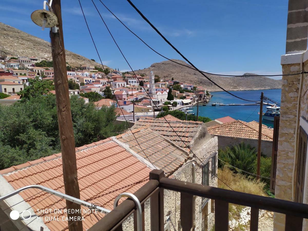 Villa Chrysodimi Chalki Town Екстериор снимка