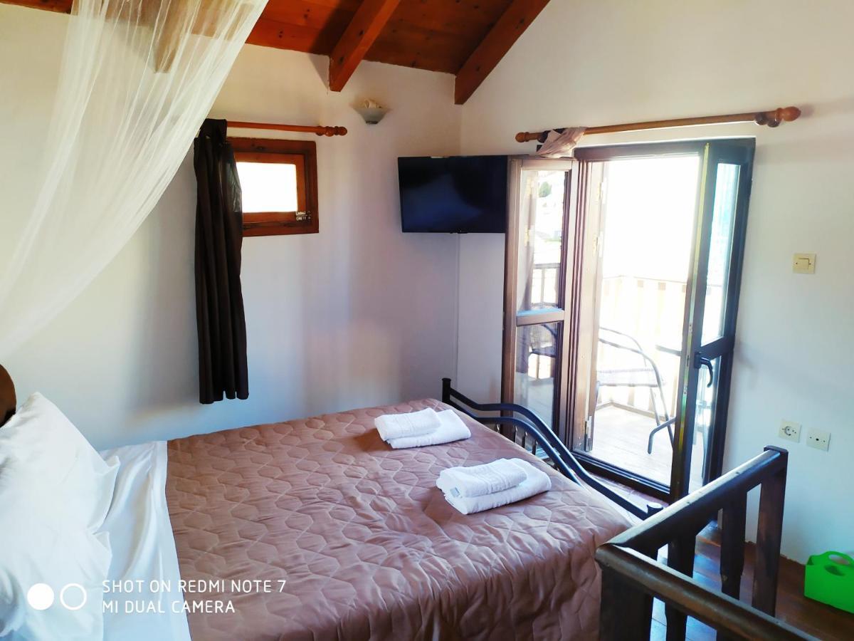 Villa Chrysodimi Chalki Town Екстериор снимка